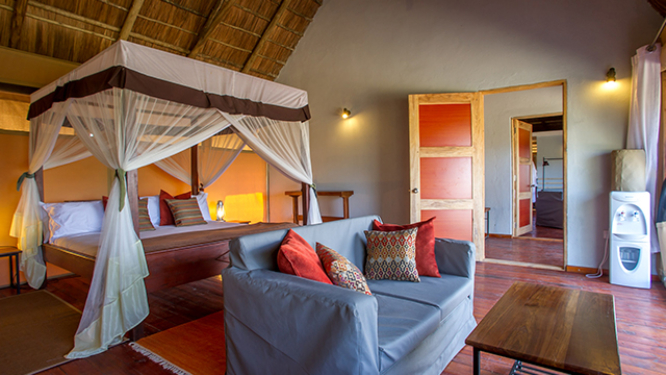 1_suite-room_lake-masek-TL