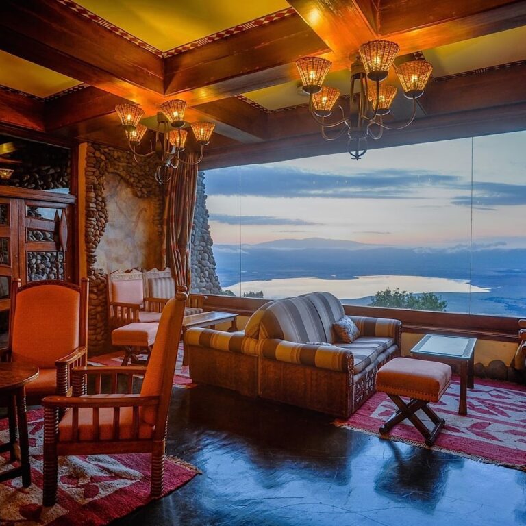 lounge at ngorongoro serena
